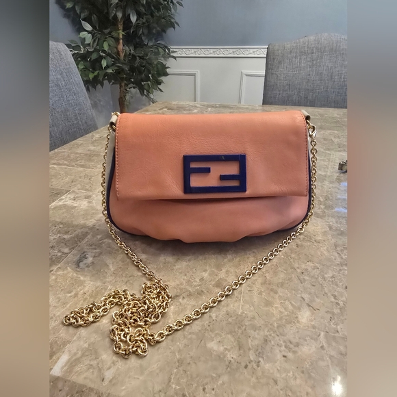 Vintage FENDI Nappa Fendista Pouchette Crossbody Bag - Picture 2 of 6